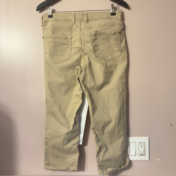Faded Glory Capri Pants Tan Women Size 6 - Picture 6 of 7